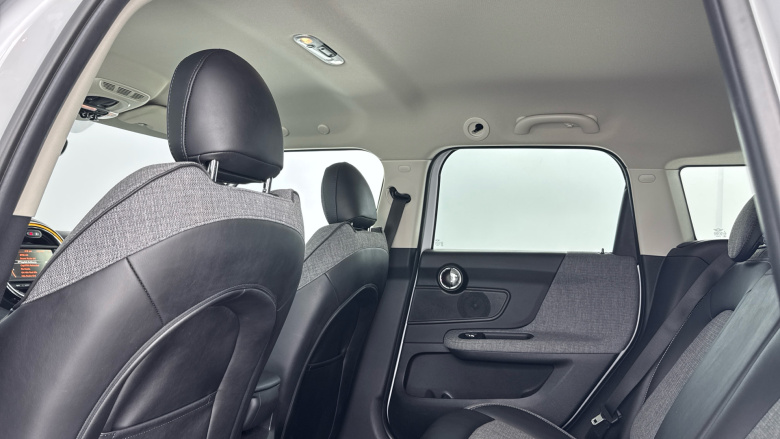 MINI Countryman 1.5 Cooper 5dr [Chili/Media Pack XL] Petrol Hatchback